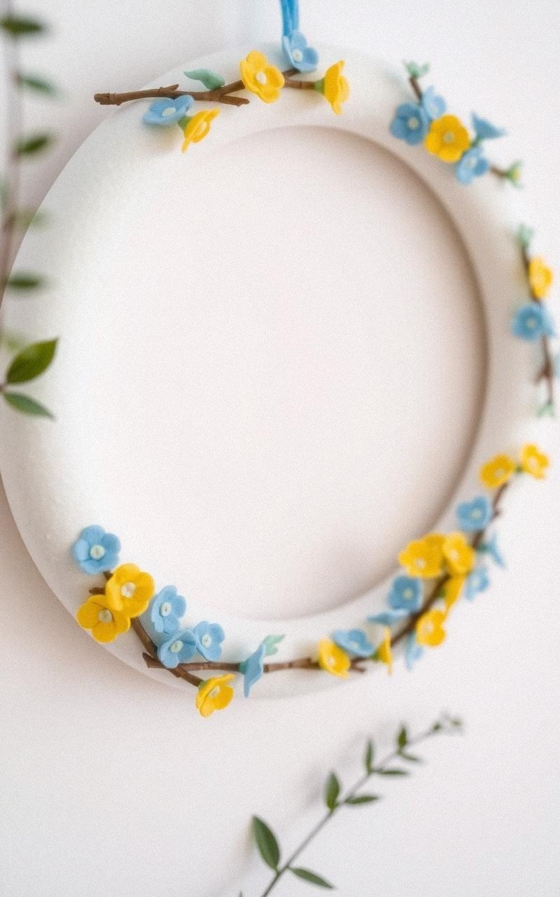 Whimsical Felt Forget-Me-Not Wreath Accent