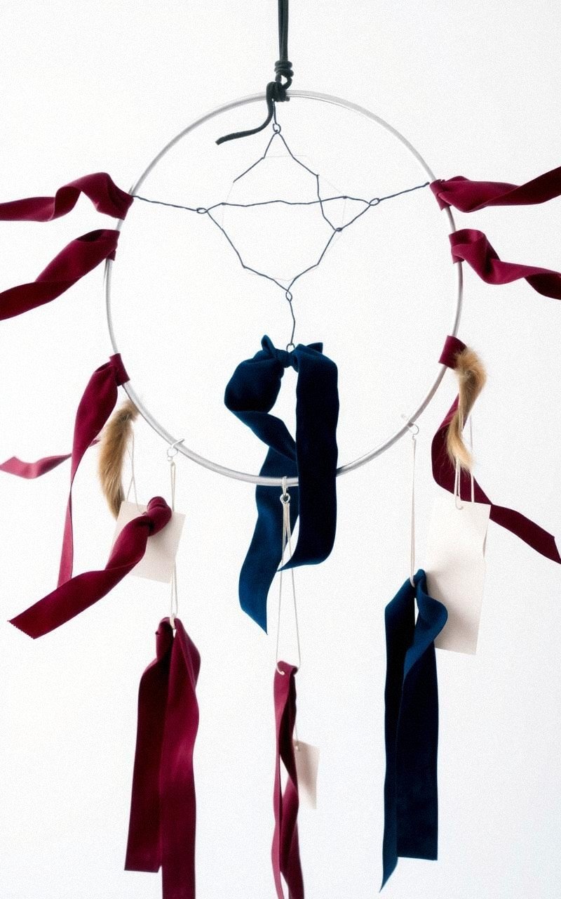 Atrapasueños Moderno con Cinta de Terciopelo